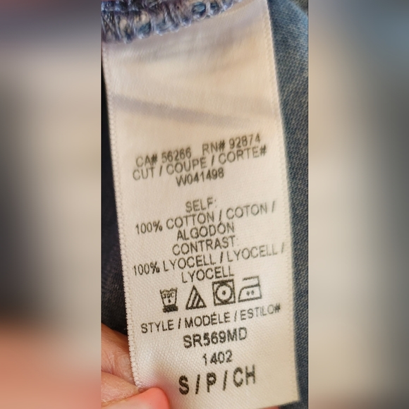 SPLENDID Cute Blue Chambray Shorts with Knit Striped Top Sleeveless Romper EUC - Picture 4 of 5